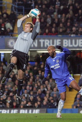 Carrol (Derby) Anelka (Chelsea).jpg